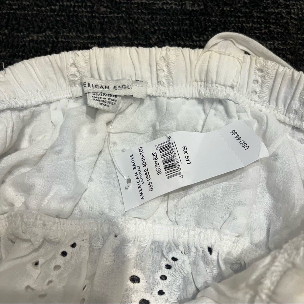 AEO - Lace Top - Picture 2 of 2